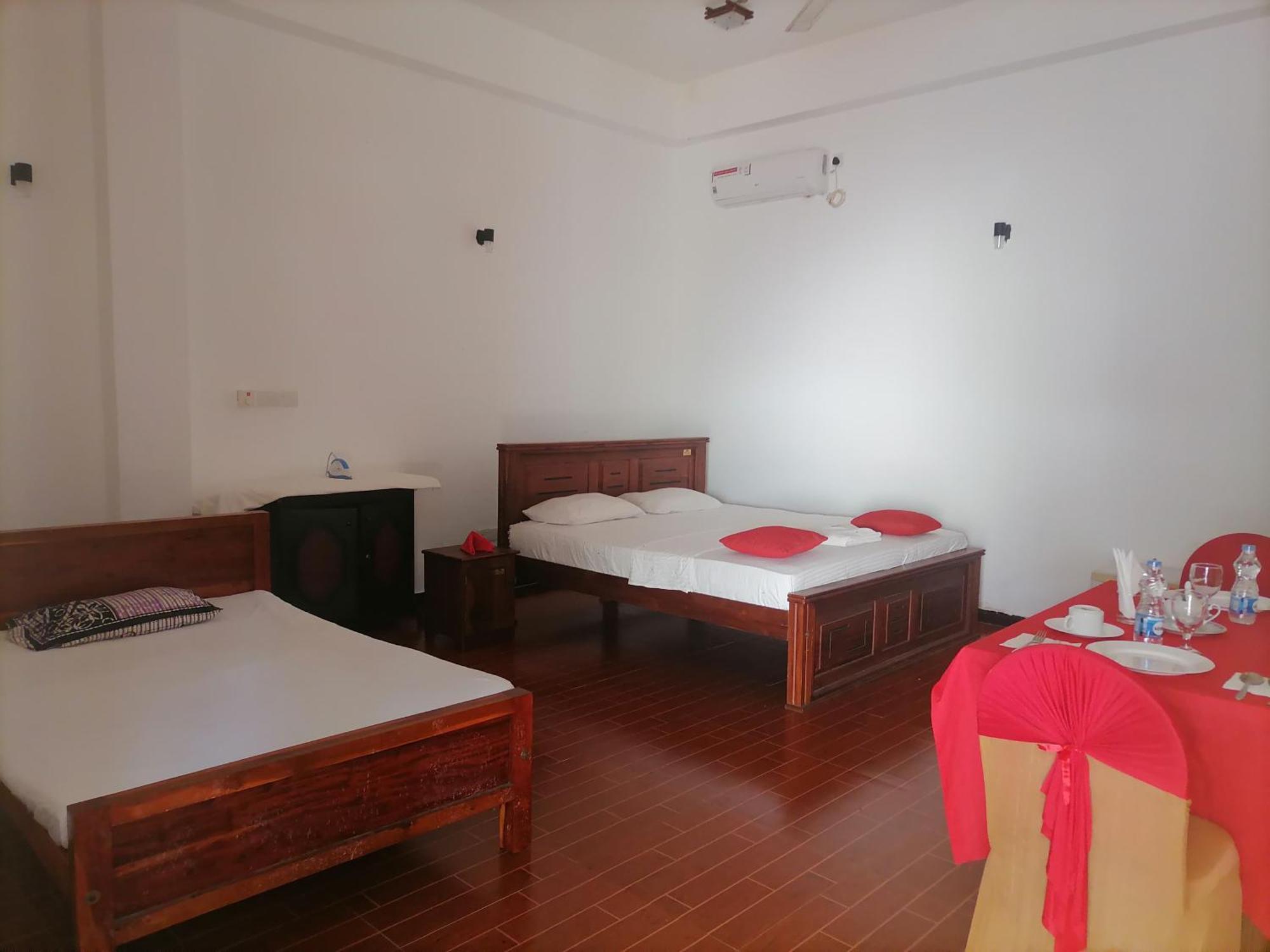 Avanya Hotel&Reception Hall Angunakolapelessa Dış mekan fotoğraf