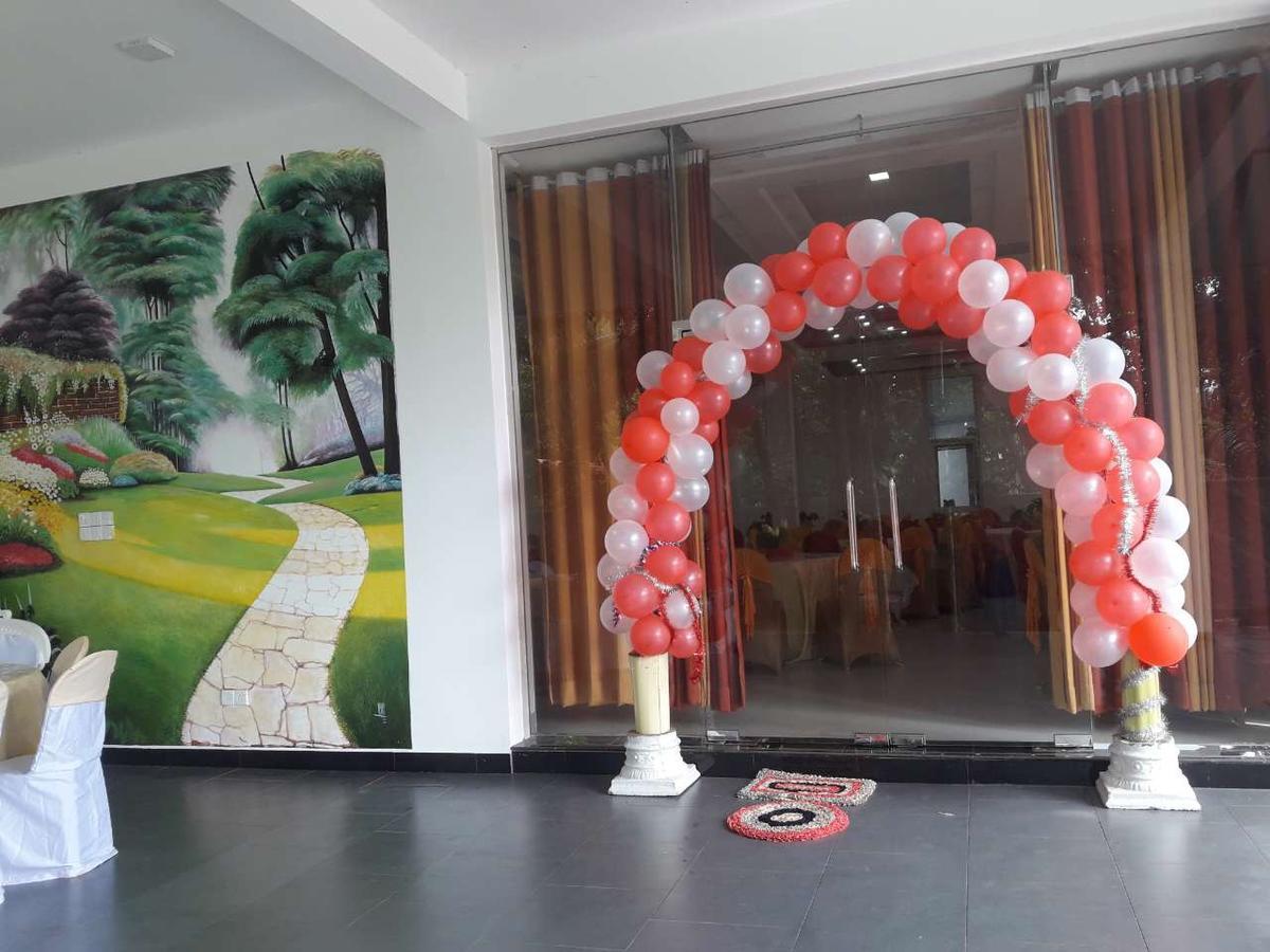 Avanya Hotel&Reception Hall Angunakolapelessa Dış mekan fotoğraf